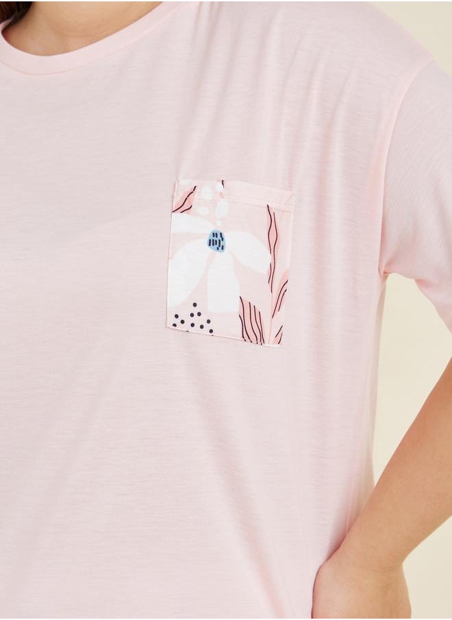 Styli - Plus Large Scale Floral Print Pocket T-Shirt & Pyjama Set - Image 1