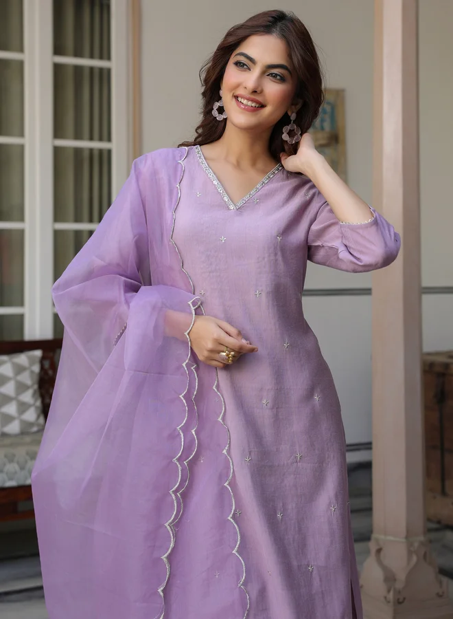 Janasya Janasya Embellished Straight Kurta and Trousers with Dupatta Set