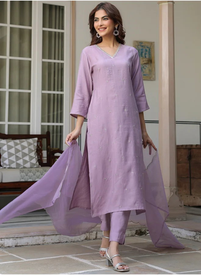 Janasya Janasya Embellished Straight Kurta and Trousers with Dupatta Set