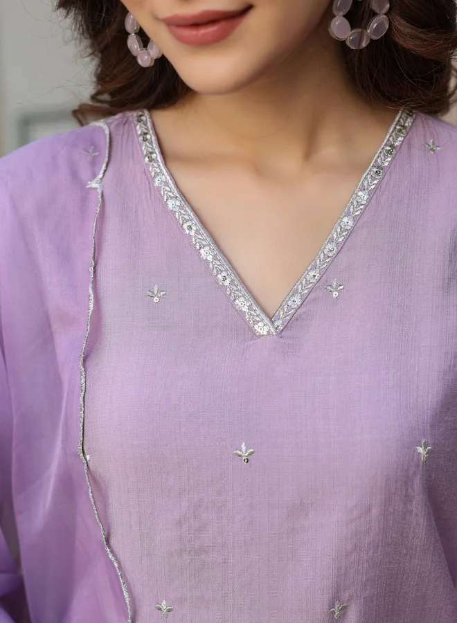 Janasya Janasya Embellished Straight Kurta and Trousers with Dupatta Set