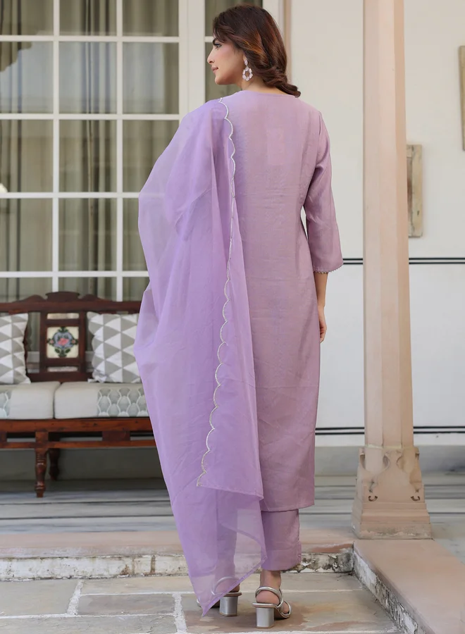 Janasya Janasya Embellished Straight Kurta and Trousers with Dupatta Set