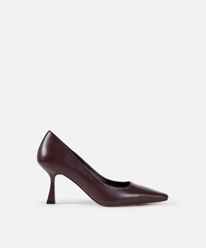 ابيكول Pointed-Toe Leather Heels