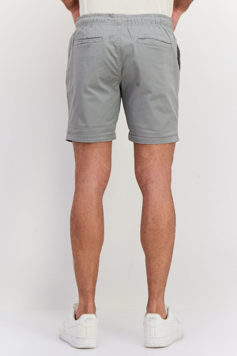 GOOD FOR NOTHING Men Brand Logo Basic Shorts, Grey - Image 2