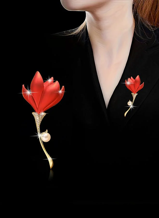 تايك تو بروش بتصميم زهرة باللون الأحمر ودرجة ذهبية مع تفصيلة لؤلؤ