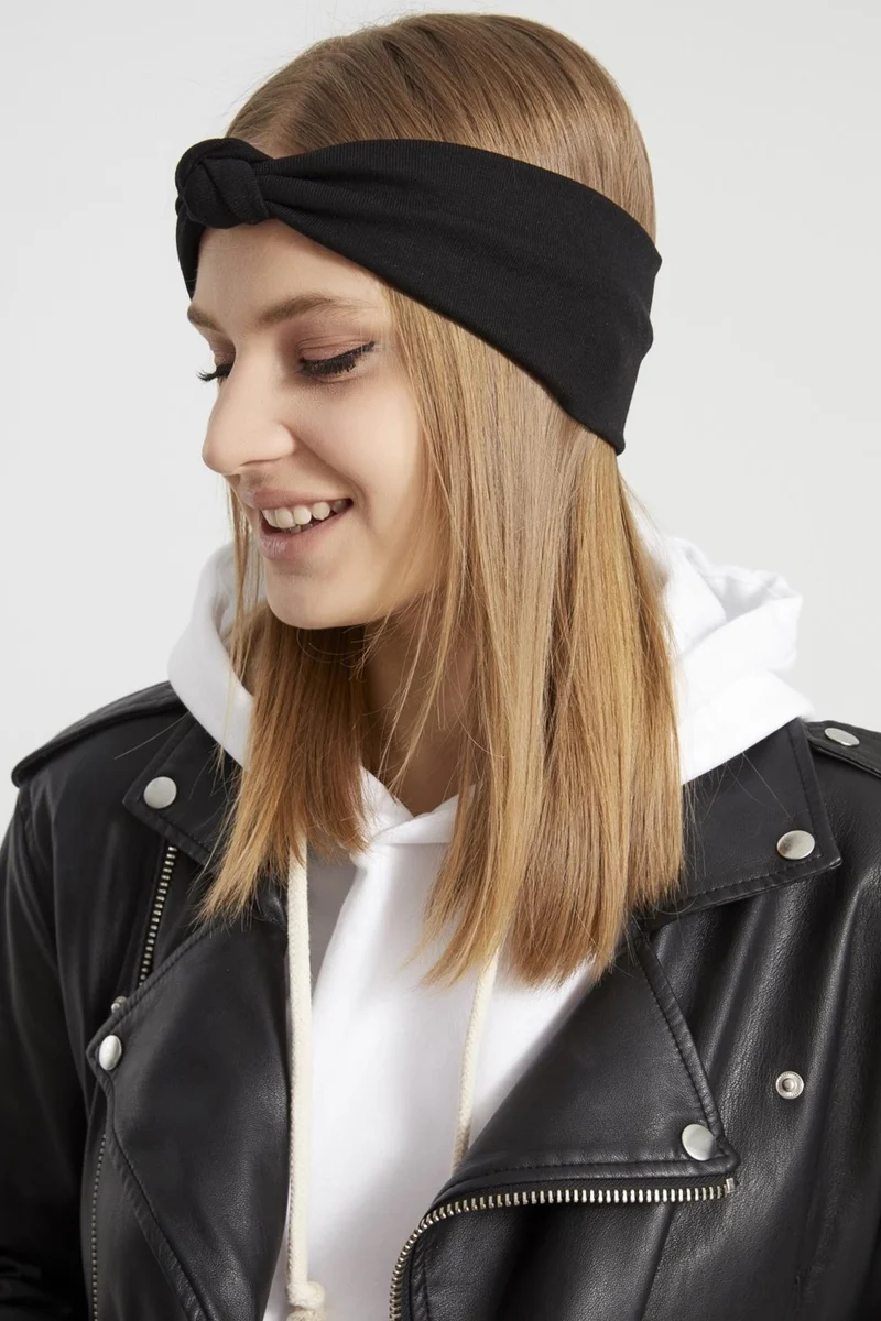 بوتيكجيز Handmade Black New Design Women's Bandana Hair Band, Extra Soft Local Fabric, Stylish Comfortable Eye-Catching