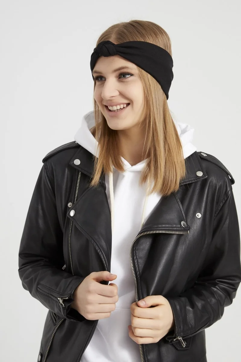 بوتيكجيز Handmade Black New Design Women's Bandana Hair Band, Extra Soft Local Fabric, Stylish Comfortable Eye-Catching