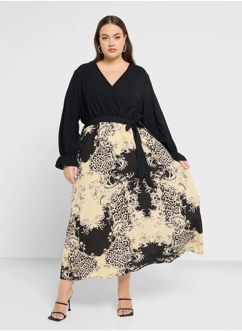 ايلا بلس Printed Dress