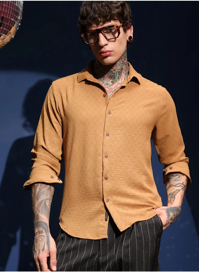 كامبوس سوترا Men's Sienna Brown Rhombus-Texture Shirt For Casual Wear | Spread Collar | Long Cuffed Sleeves | Button Closure | Shirt Crafted With Comfort Fit For Everyday Wear