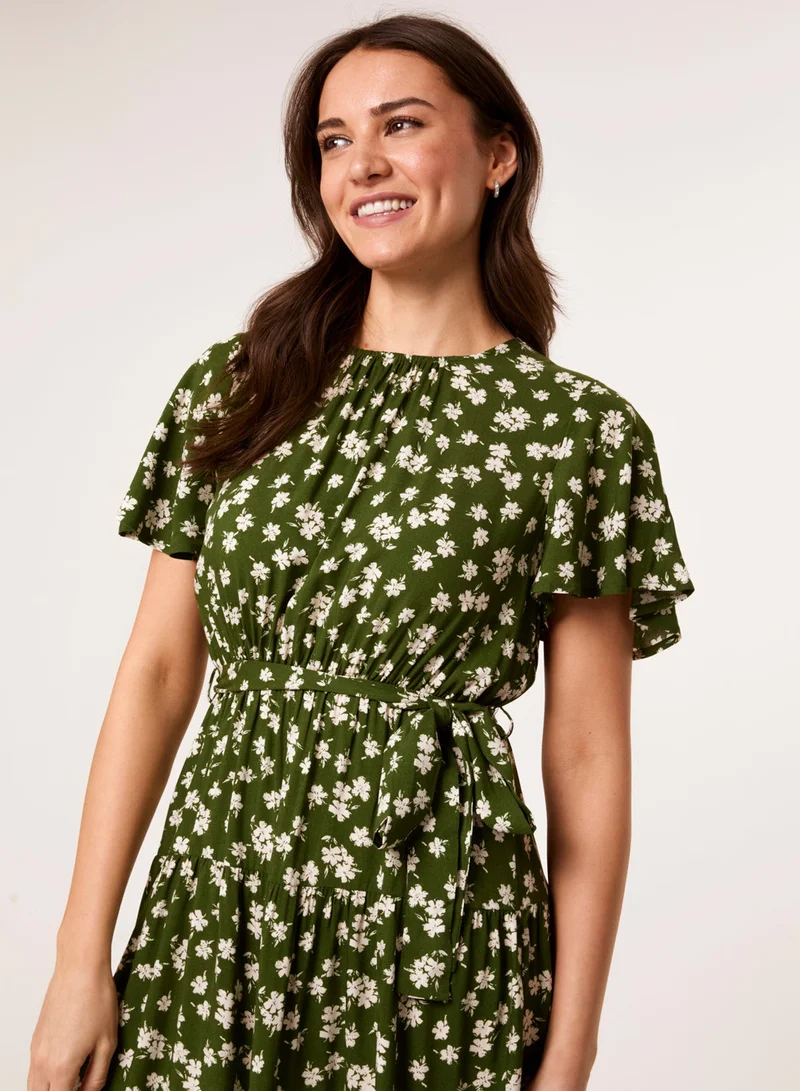 بلو فانيلا فستان قصير بطبقات وياقة دائرية