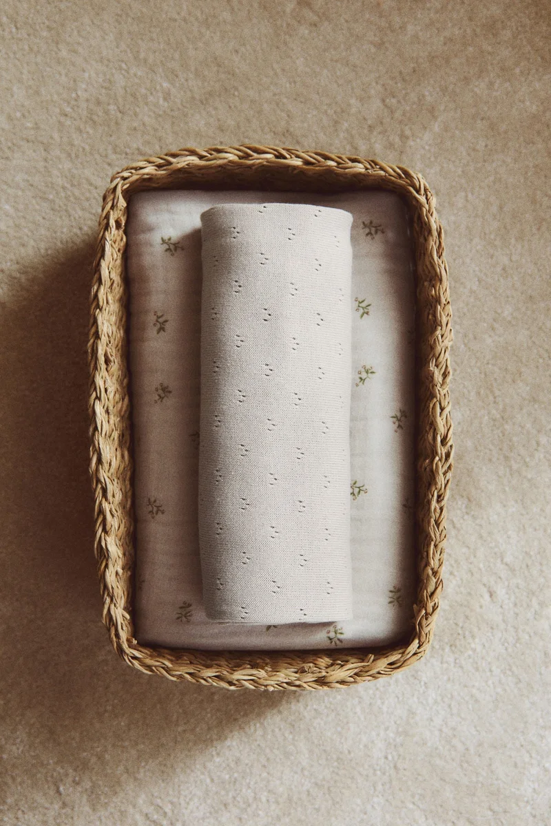 H&M Cotton pointelle baby blanket