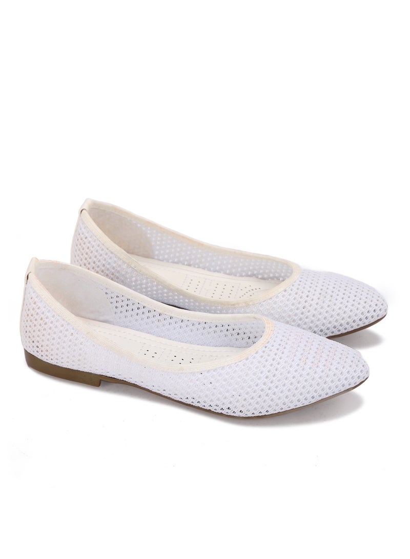 باليرينا نسائية خفيفة بسطح شبكي وتصميم مفرغ و نعل مريح - Image 1