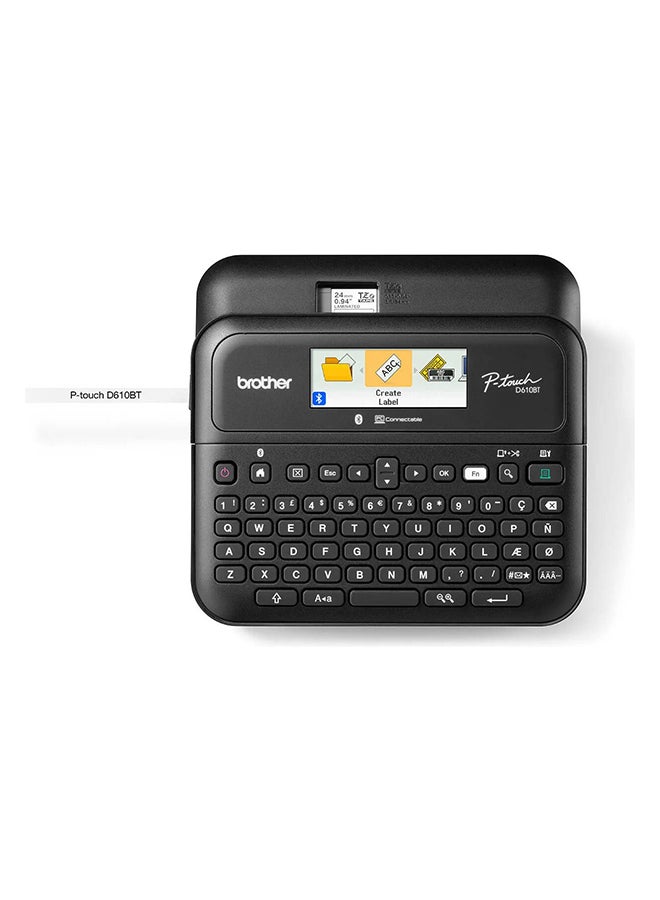 بروذر طابعة ملصقات PT-D610-BT مع تقنية البلوتوث، سرعة طباعة 30 مم/ثانية، شاشة ملونة، طباعة حتى عرض شرائط TZe المصفحة 24 مم، باللغتين العربية والفارسية والإنجليزية، PTD-610BT - Image 2