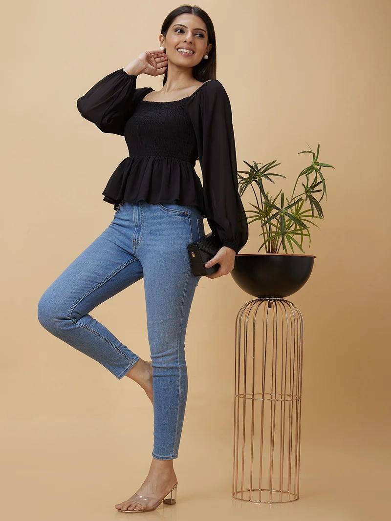 جلو باص Women Black Square Neck Puff Sleeve Smocking Georgette Peplum Top