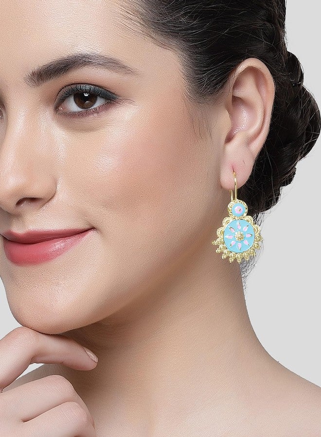 كارات كارت أقراط مينا متدلية مطلية بالذهب باللونين الأزرق الفاتح والوردي من كارات كارت للنساء - Image 2