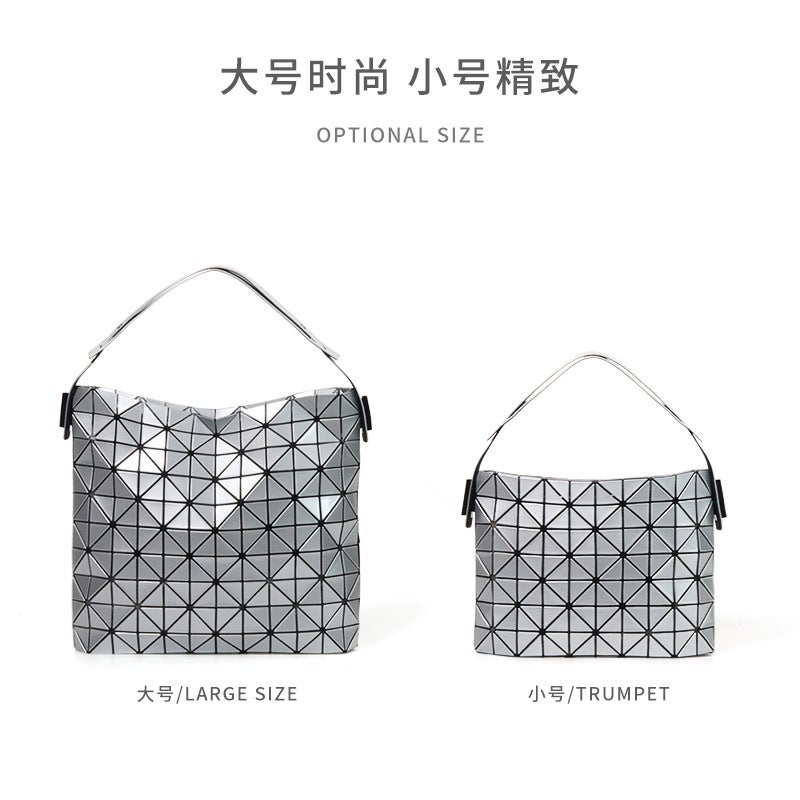 2023 Japanese New Triangle Underarm Bag Stitching Fashion Geometric Underarm Bag Live Supply Bag - Image 5