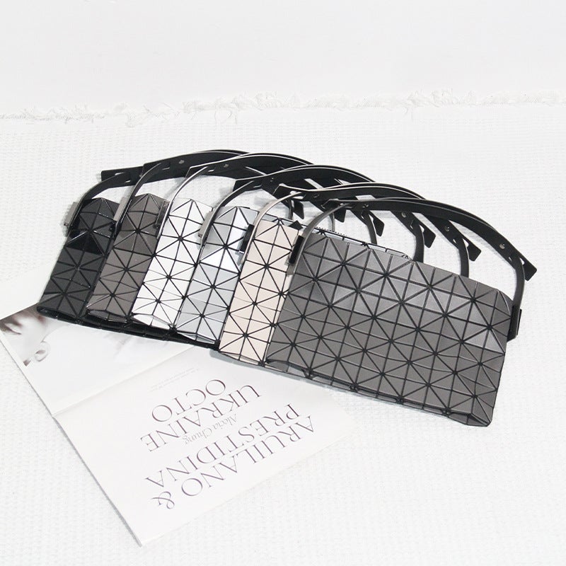 2023 Japanese New Triangle Underarm Bag Stitching Fashion Geometric Underarm Bag Live Supply Bag - Image 2