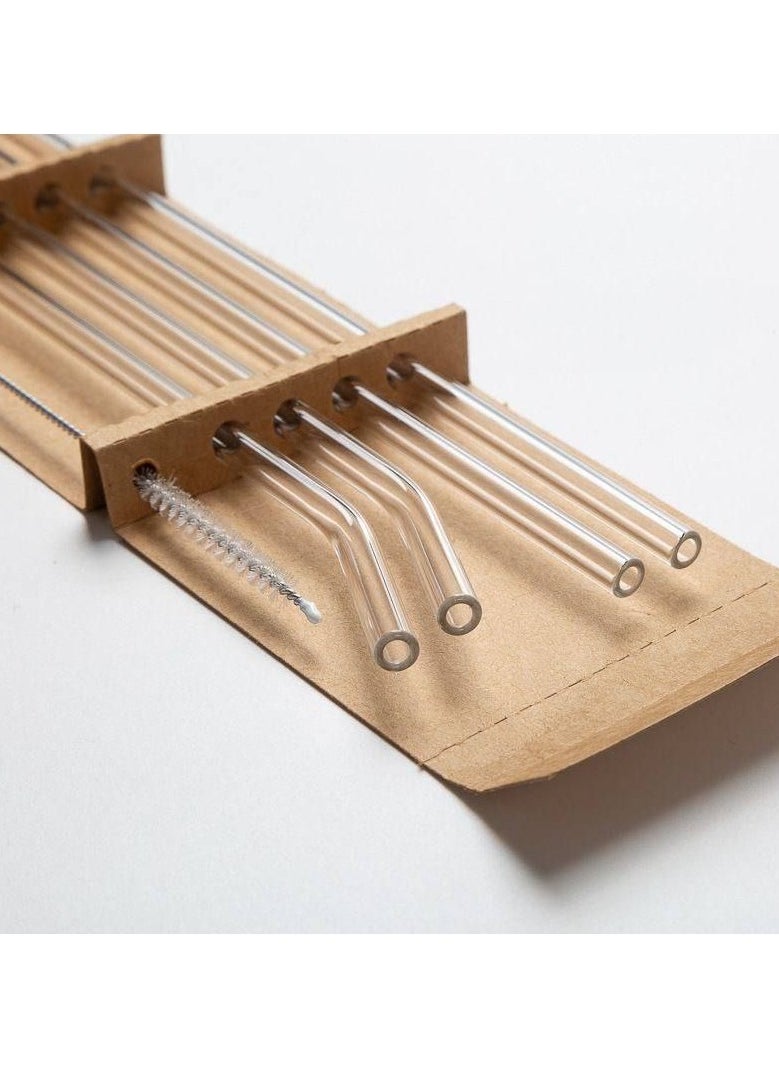 A set of juice straws. The set consists of 4 pieces made of glass only for drinking drinks, in addition to 1 brush for cleaning the straws after (the straws are transparent)