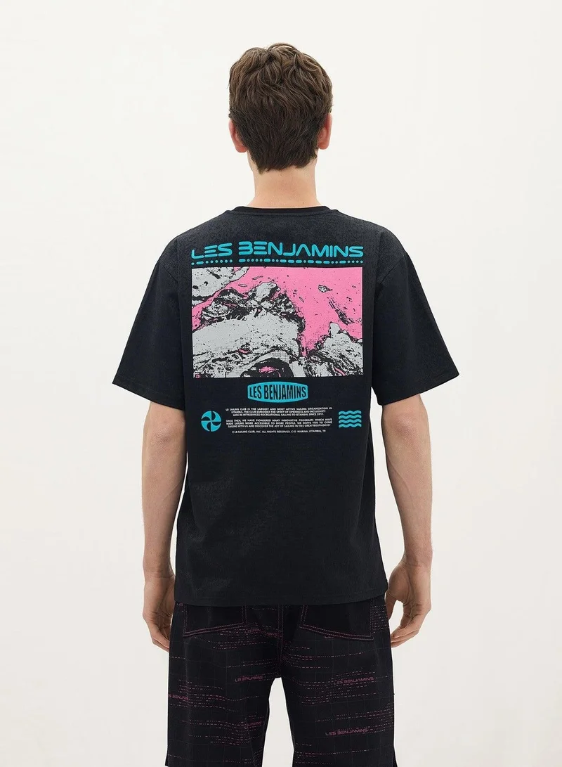 ليس بنجامنز تي شيرت ريلاكسد 022