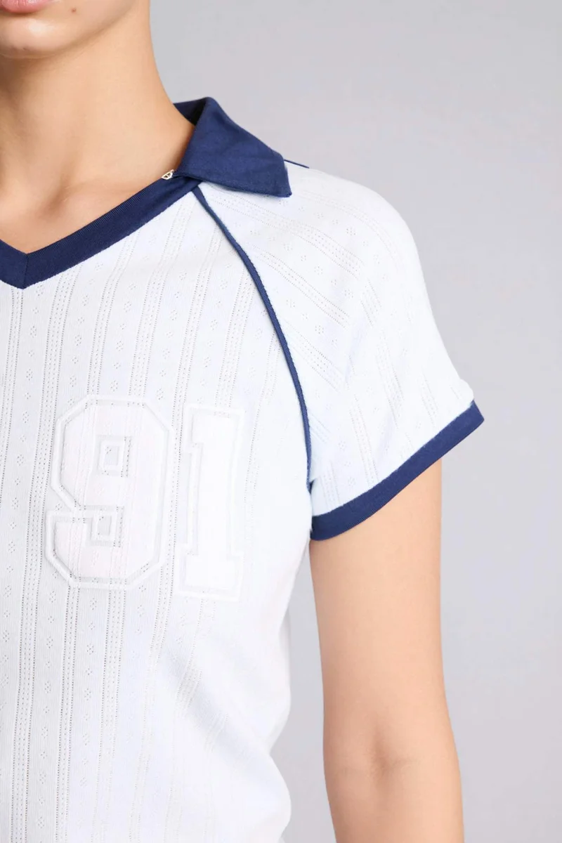 ديفاكتو Fitted Short Sleeve T-Shirt