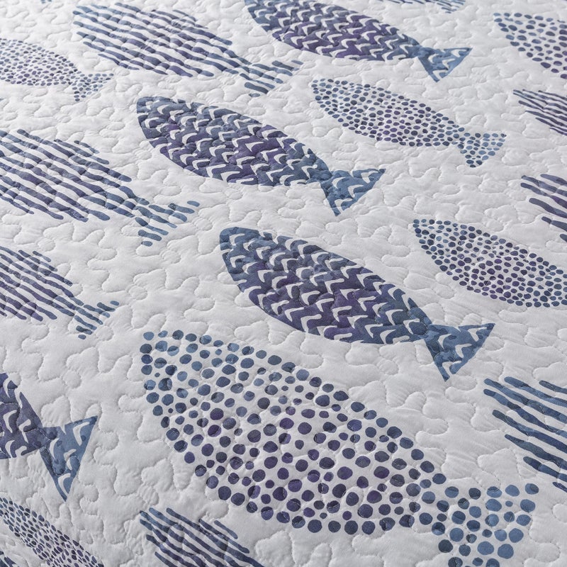 SLPR Sea of Dreams 3-Piece Quilt Set - Queen Size with 2 Shams, Blue and White Ocean-Inspired Bedding Set, Nautical Fish Design, Lake Themed Coastal Quilted Bedspread for Modern Maritime Decor - Image 4