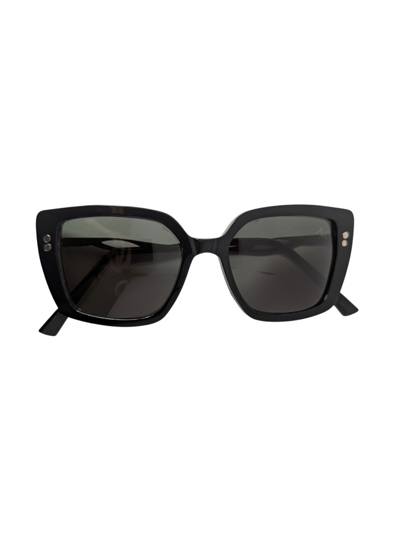 Armando Cavelli - Authentic Armando Cavelli sunglasses, crafted from carefully selected premium acetate for a luxurious look and longevity with extensive use. This model combines modernity and classic style, with a raw black acetate front and gunmetal -plated metal temples to complete your luxury look. Comes with premium polymer lenses offer UV400 protection in a gradient grey. - Image 1