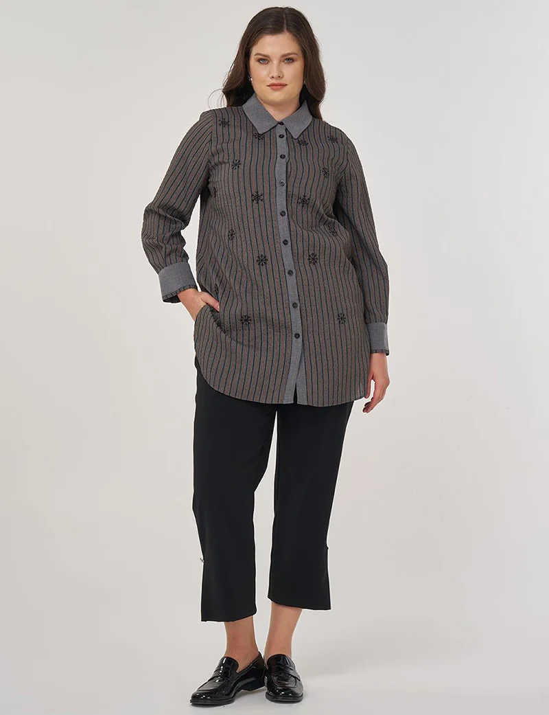 Kayra Embroidered Viscose Tunic in Brick Red