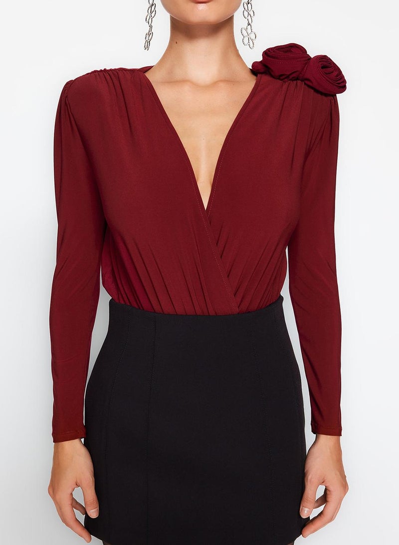 trendyol Burgundy Double Breasted Collar Rose Accessory Detailed Bodysuit - Image 4