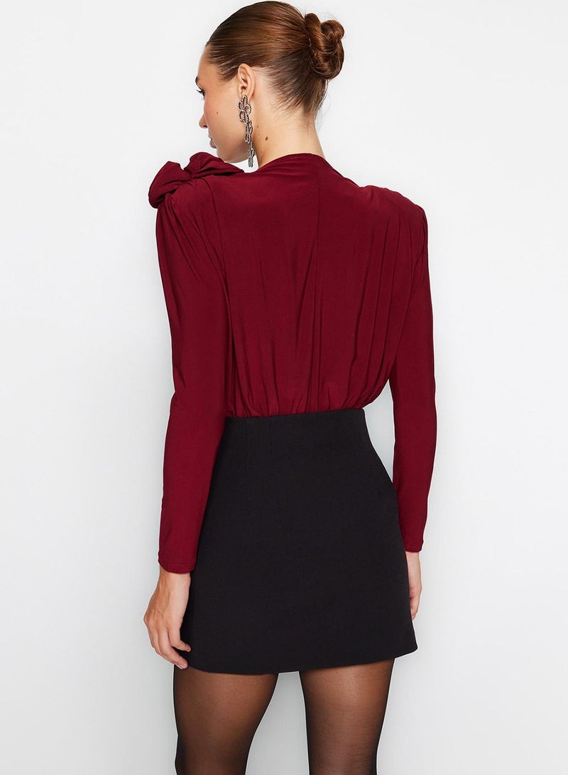 trendyol Burgundy Double Breasted Collar Rose Accessory Detailed Bodysuit - Image 5