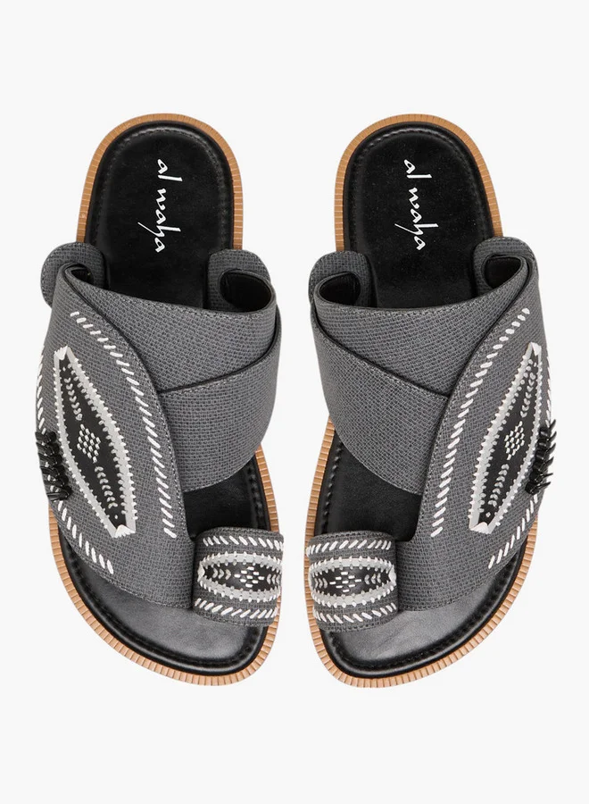 الواحة Embroidered Slip-On Arabic Sandals with Toe Loop