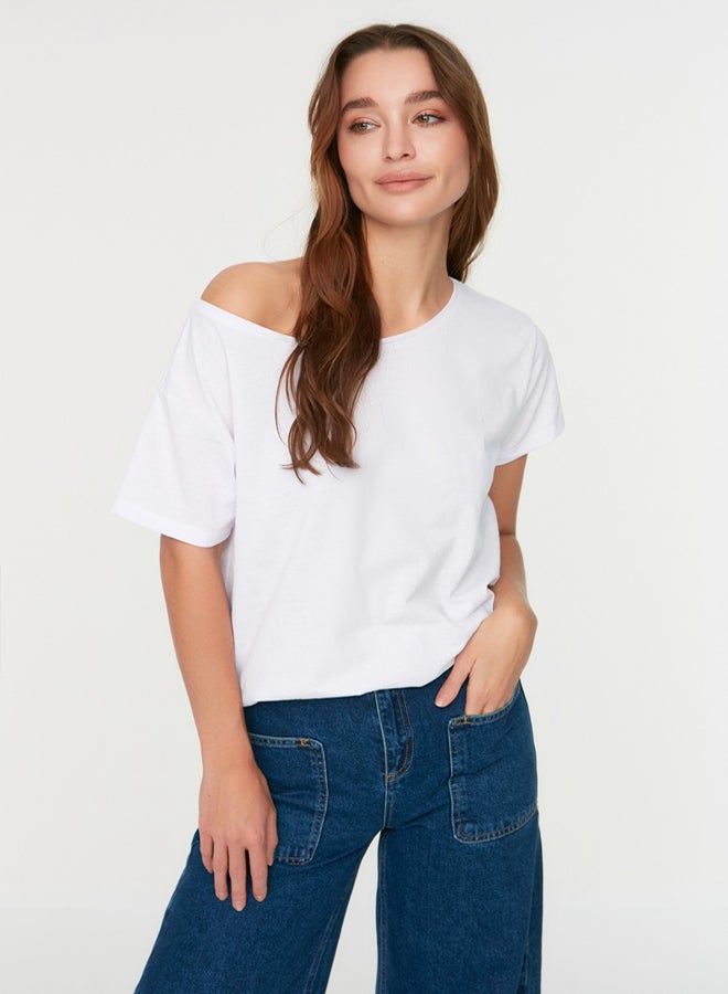 trendyol Women's White Off-Shoulder Tshirt - Image 1