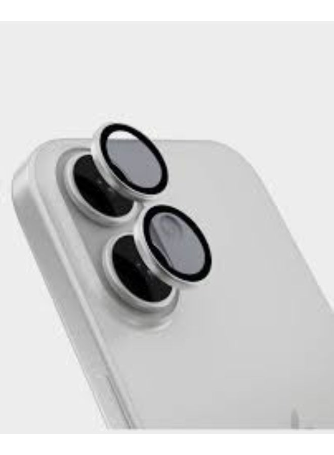 متوافق مع iPhone 17، يتميز واقي عدسة الكاميرا الفضي هذا بزجاج مقوى مقاوم للخدوش وهيكل معدني متين. يوفر حماية كاملة ضد الصدمات لعدسة الكاميرا، مما يضمن أقصى درجات الحماية من الخدوش والتأثيرات.
