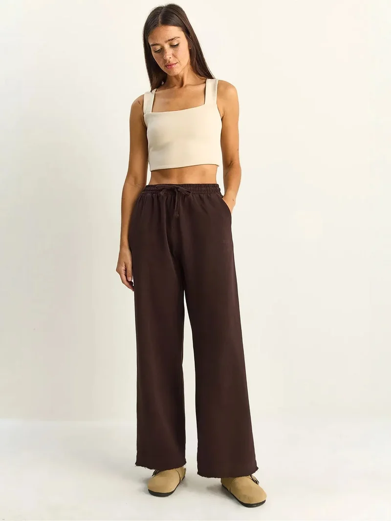 بيانكو لوتشي LUCCI Elastic Waist Straight Leg Pants