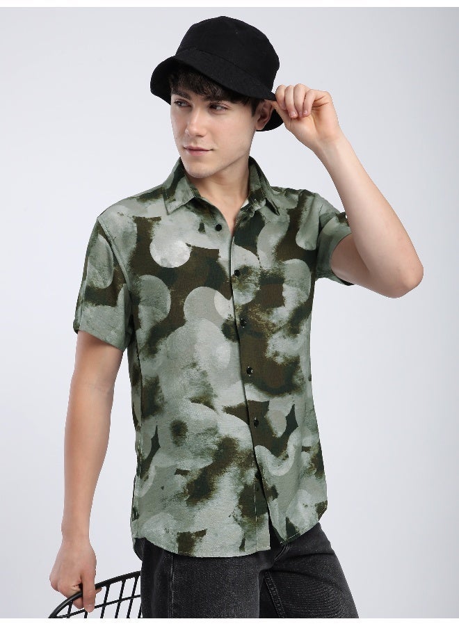 بيونغ قميص بطبعة دائرية مجردة باللون البني - Image 1