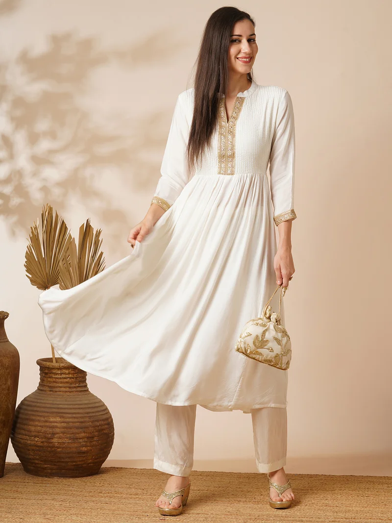 globus Women Off White Mandarin Collar Gotta Patti A-Line Kurta