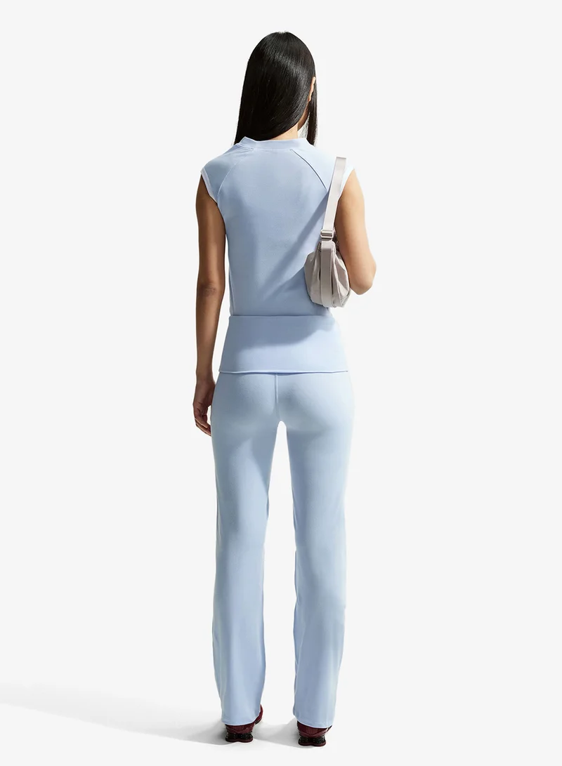 نايكي بلوزة بقصة ضيقة بسحاب ربعي