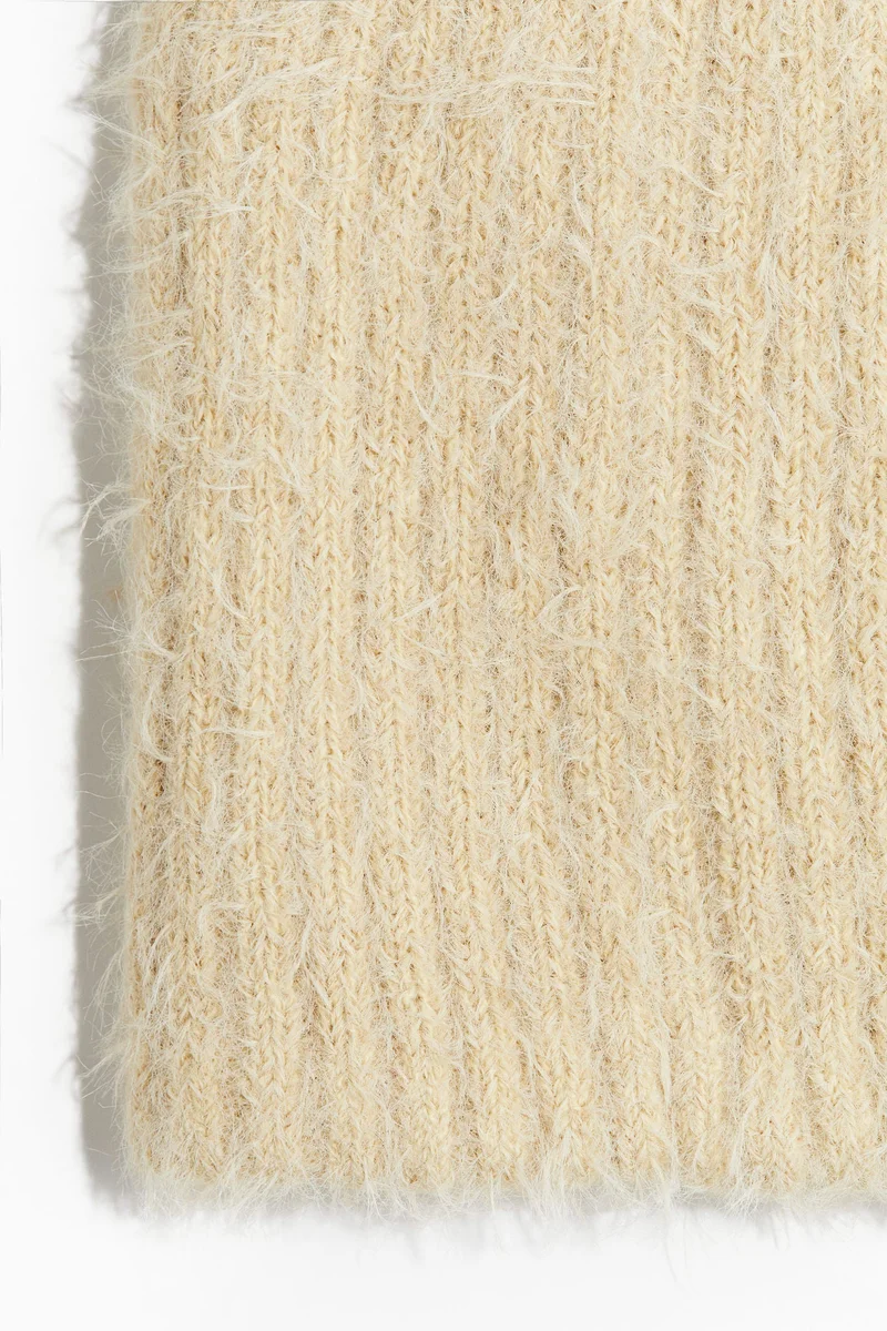 اتش اند ام Fluffy-knit beanie