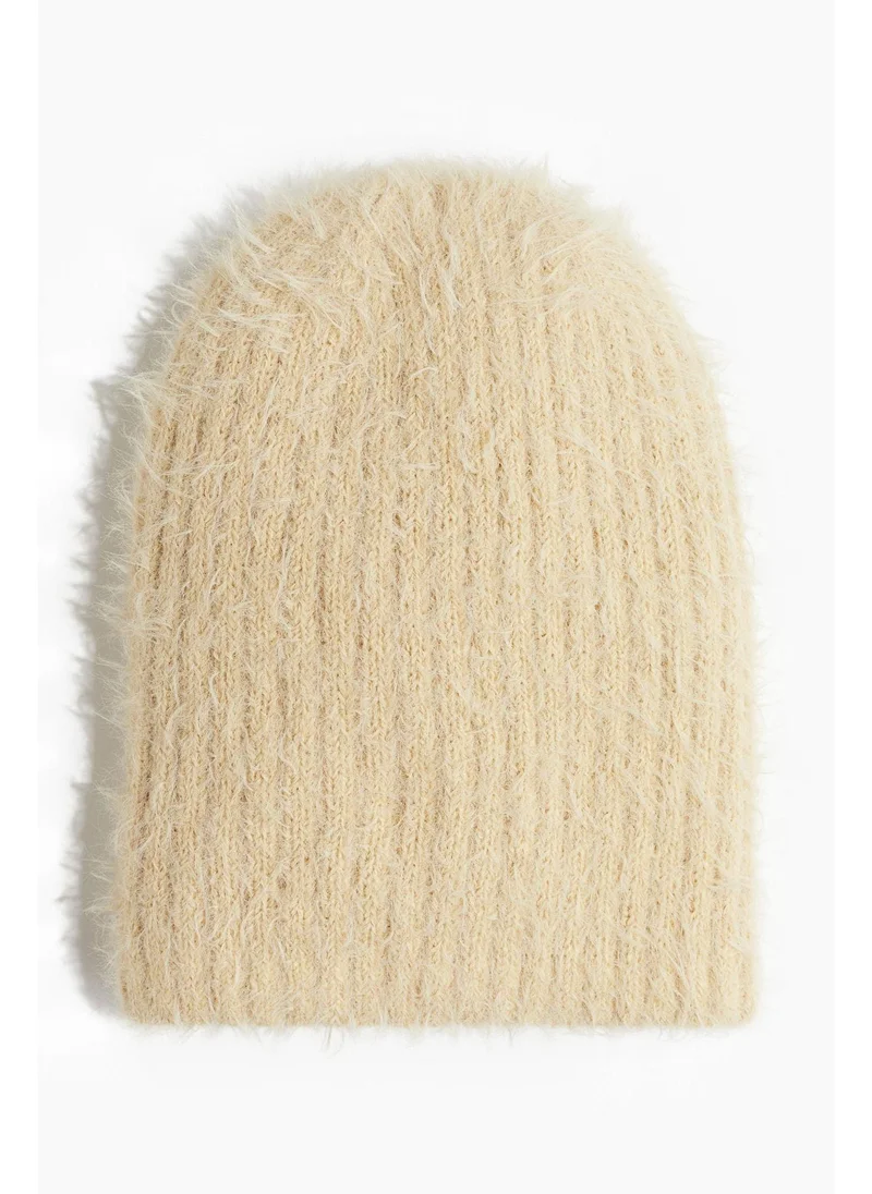 اتش اند ام Fluffy-knit beanie