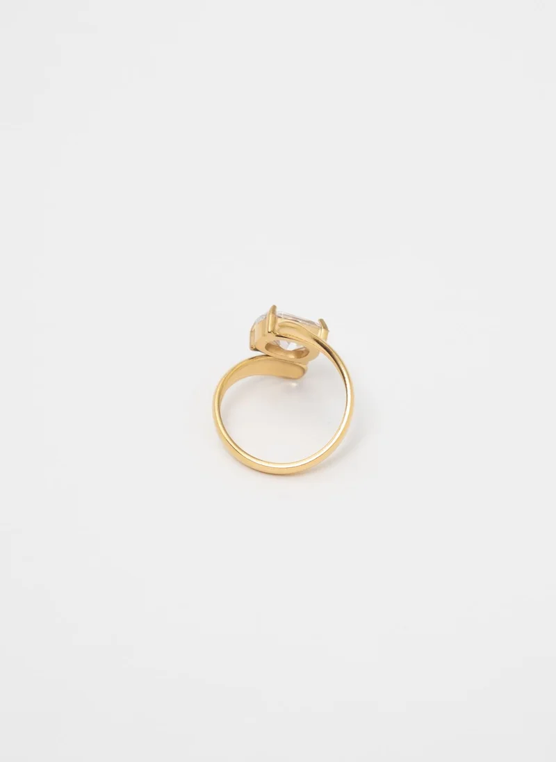 Lichi  Intricately shaped ring with a large stone for Women | Best Price UAE