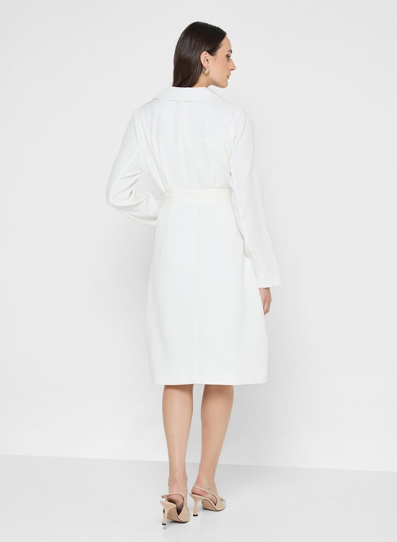 ايلا فستان بحزام ونمط جاكيت - Image 2