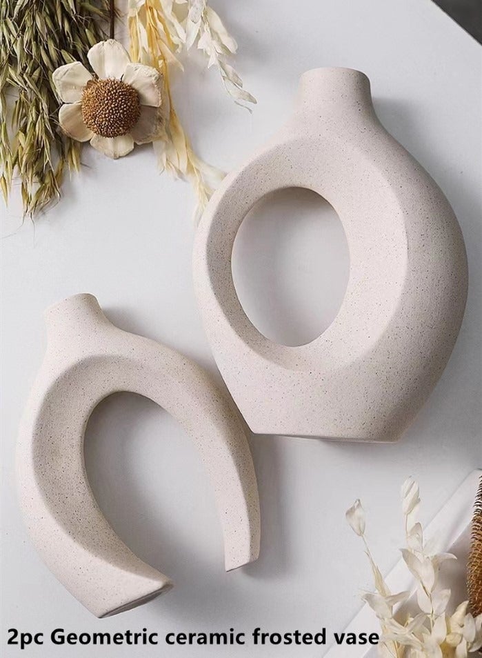 Kutis طقم من قطعتين مزهرية زهور خزفية تصميم هندسي إبداعي خزف أبيض مائل إلى البيج - Image 3