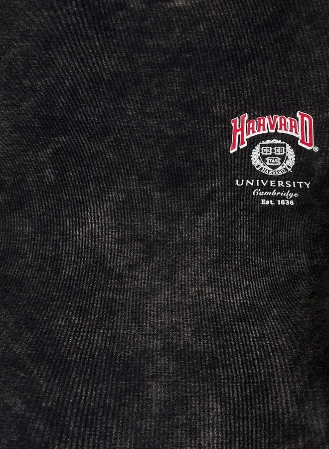 اس بي كاركترز T shirt with Harvard University Print