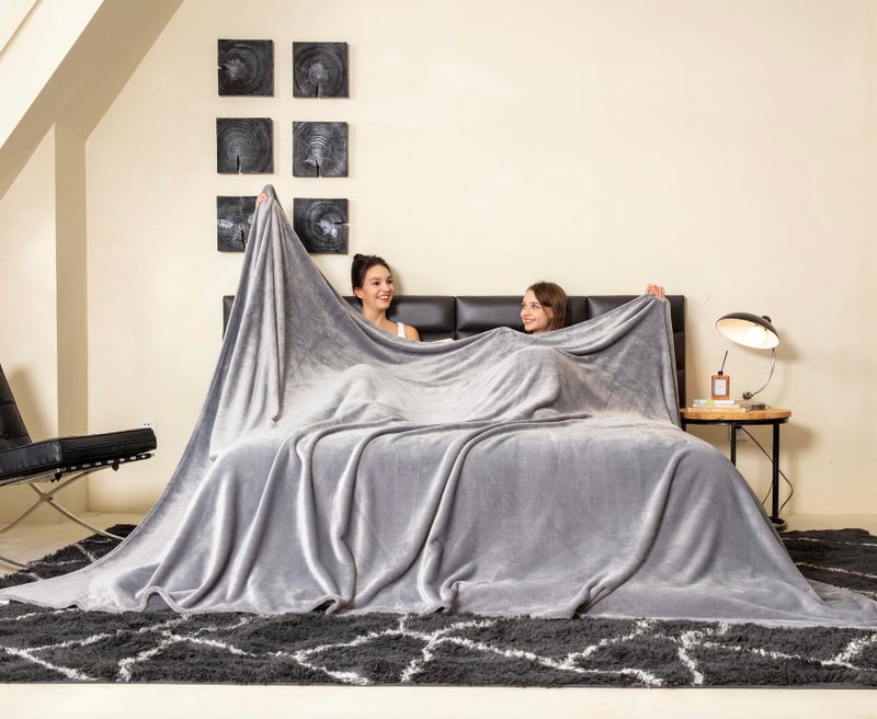 COOVA Oversized King Fleece Blanket 120x138 inches Soft Cozy Warm Giant Extra Large 10x115 Blanket for Bed Sofa CouchTravel Camping California Huge Flannel Big Throw Blanket Light Grey