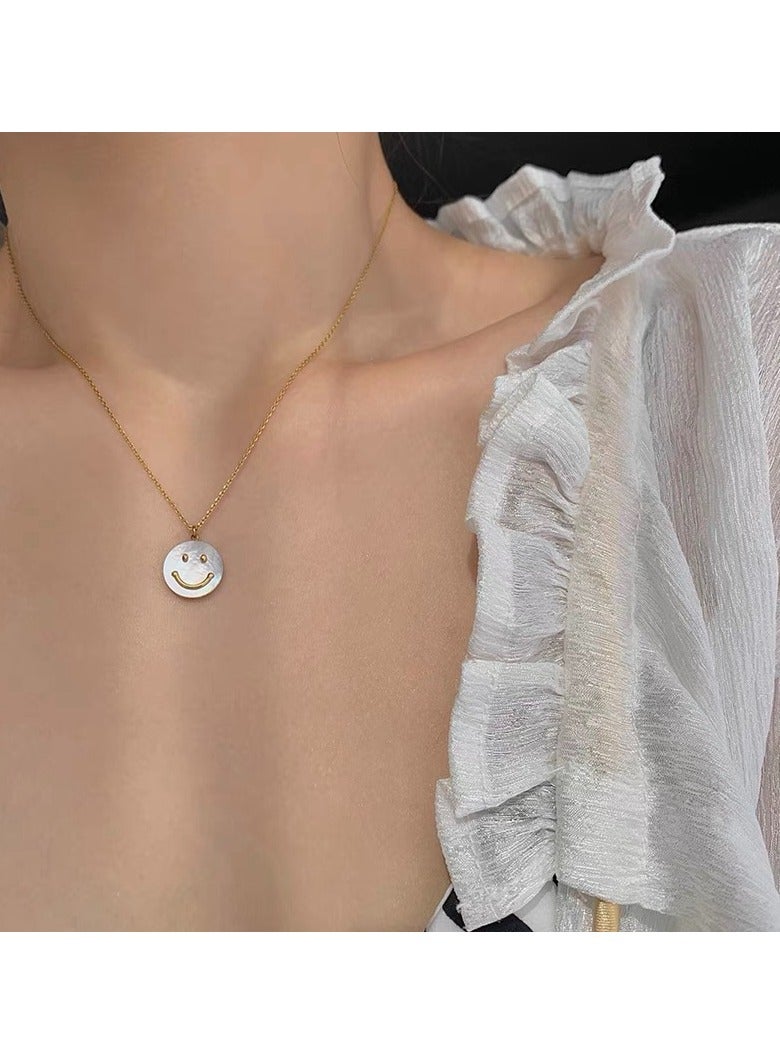 بندنت سمايل أنيق مع قلادة من النحاس ومطلية بالذهب عيار 14 مع لؤلؤة طبيعية، قلادة متعددة الاستخدامات، مثالية للحفلات والهدايا في أعياد الميلاد - Image 3