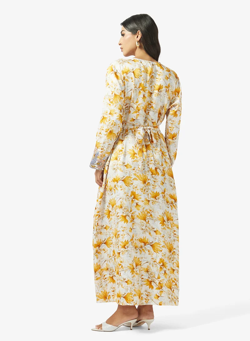 hayas closet Floral Embroidery And Belt Jalabiya