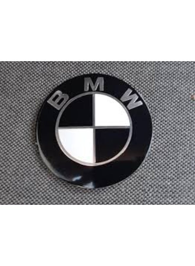 بي إم دبليو شعار أمامي من قطعة واحدة من بي إم دبليو، 74 مم - أسود وأبيض - Image 1