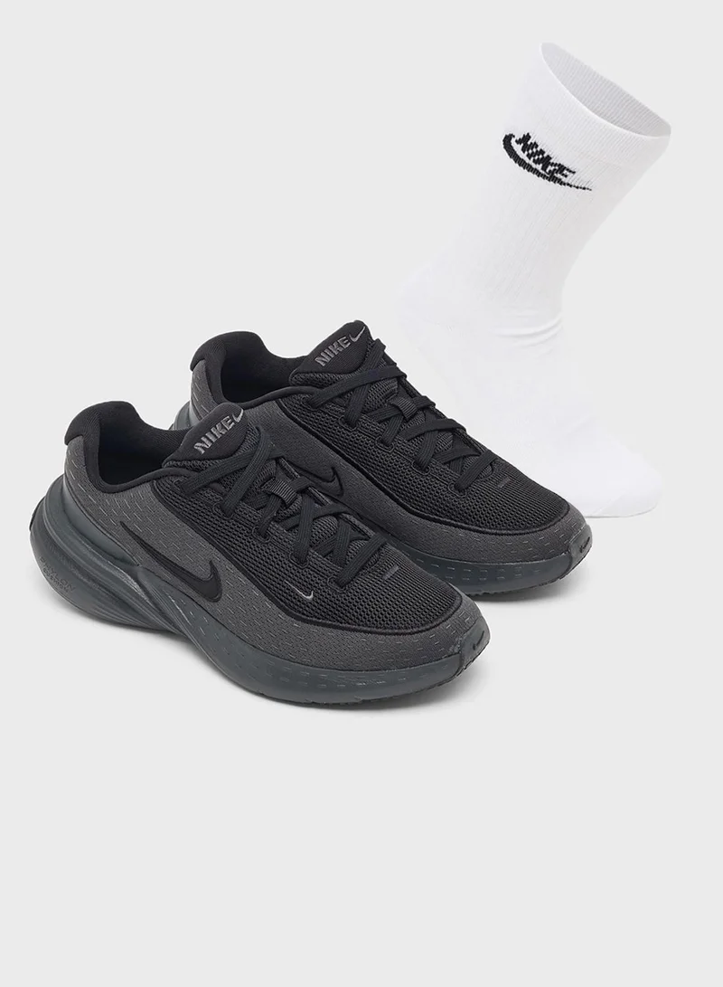 نايكي nike shoes & socks combo