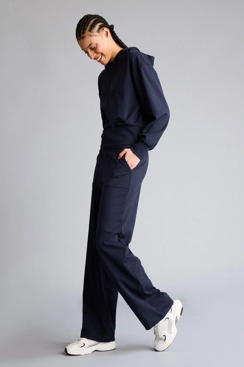ديفاكتو Wide Leg Long Pocketed Sports Pants