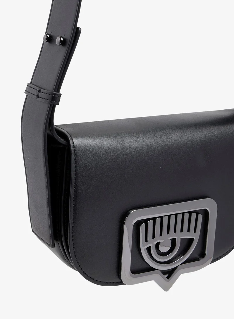 كيارا فيراغني جوليا