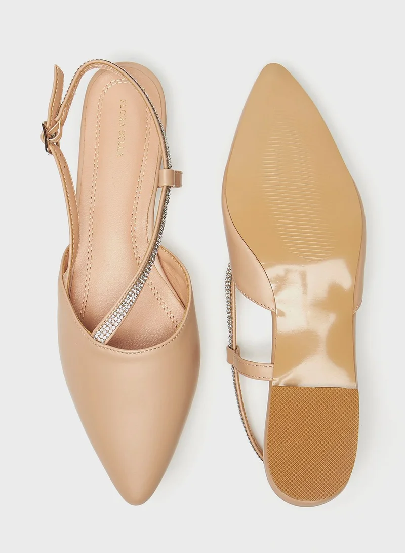 شو اكسبرس Flat Sandals