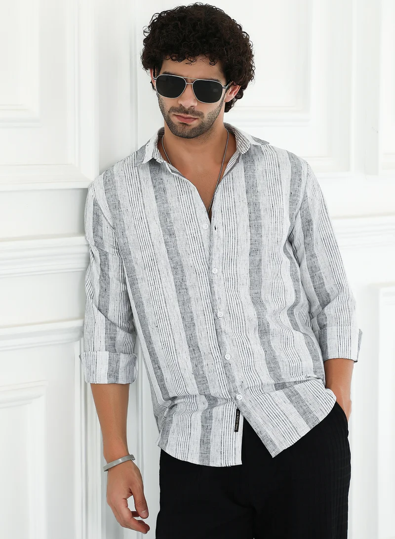 كامبوس سوترا قميص رجالي رمادي مخطط بأزرار وياقة واسعة